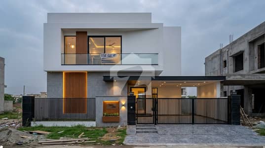 EXCEPTIONAL 10 MARLA 4 BED RESIDENTIAL HOUSE FOR SALE | DHA PHASE 7 LOCATION
