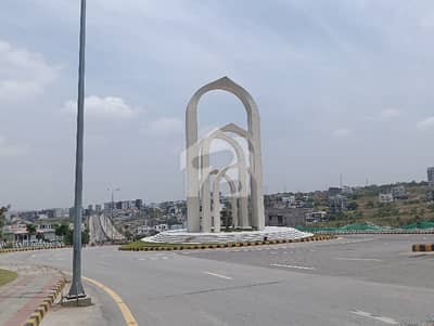 ڈی ایچ اے فیز 5 - سیکٹر اے ڈی ایچ اے ڈیفینس فیز 5,ڈی ایچ اے ڈیفینس,اسلام آباد میں 1 کنال رہائشی پلاٹ 3.78 کروڑ میں برائے فروخت۔ ڈی ایچ اے فیز 5 - سیکٹر اے ڈی ایچ اے ڈیفینس فیز 5,ڈی ایچ اے ڈیفینس,اسلام آباد میں 1 کنال رہائشی پلاٹ 3.78 کروڑ میں برائے فروخت۔