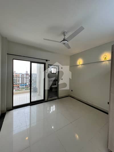 1 Bed Furnished And Unfurnished Apartments Available For Rent In Smama Star Smama Gulberg,Lexus Mall , Diamond Mall