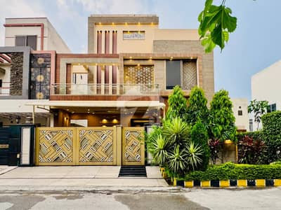 10 MARLA SLIGHTLY USED DOUBLE STORY HOUSE AVAILABLE FOR SALE, IN CITI HOUSING GUJRANWALA ON PRIME LOCATION.