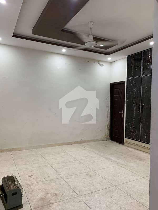 Neat And Clean Portion Available For Rent Neat And Clean Portion Available For Rent
