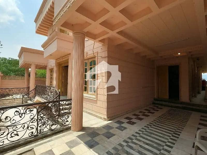 Beautiful Main Road House For Sale G-11 Beautiful Main Road House For Sale G-11
