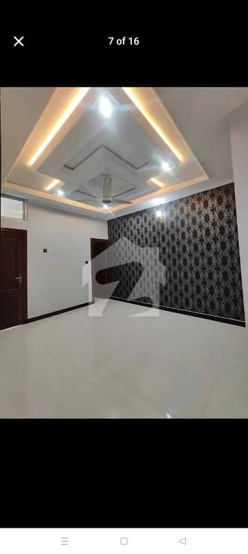 3 Bedroom Upper Portion Available 3 Bedroom Upper Portion Available