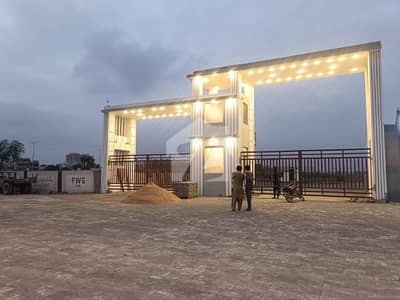 40ft Road Plot Available For Sale