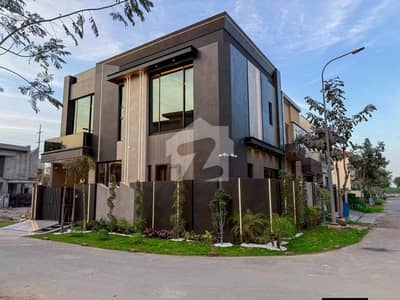 5 MARLA BRAND NEW ULTRA MODERN HOUSE FOR SALE NEAR TO PARK 5 MARLA BRAND NEW ULTRA MODERN HOUSE FOR SALE NEAR TO PARK