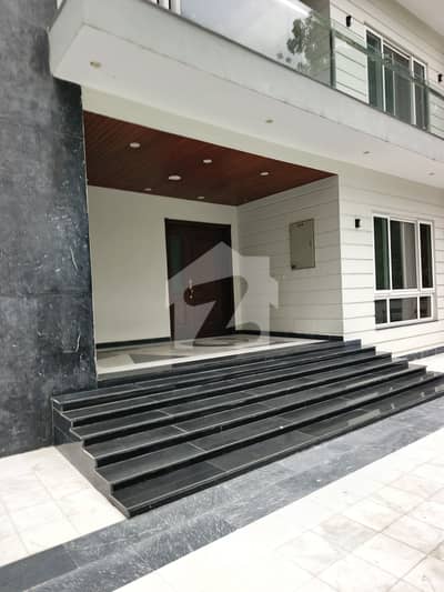 F6/4 Brand New 15 Bedrooms House Available For Rent