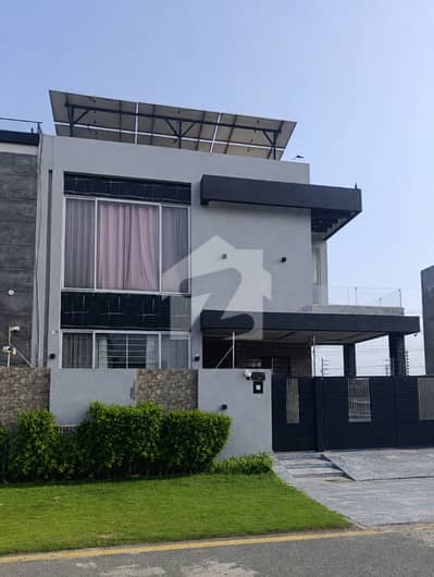 10 Marla Used House for Sale in DHA Phase 7, Sector Y, Lahore