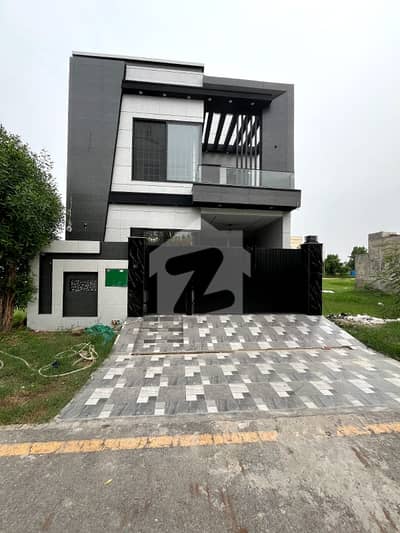 6 Marla Brand New Double Heighted House For Sale