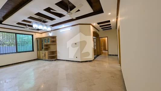 Kanal Full House Available For Rent Commercial Use And Residencial Use Kanal Full House Available For Rent Commercial Use And Residencial Use