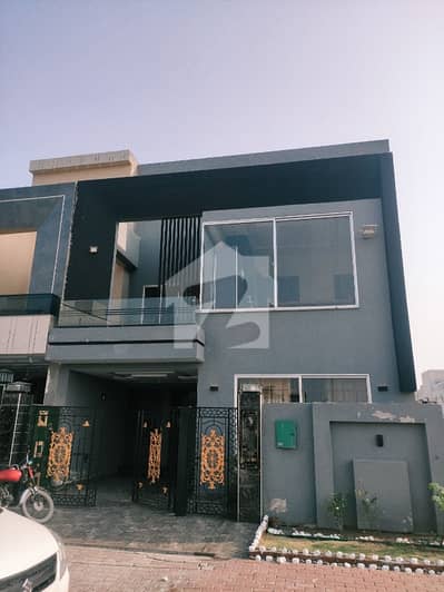 5 Marla luxury House For sale in Bahria orchard lahore