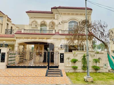 8 MARLA LUXURY SPANISH HOUSE FOR SALE IN DHA PHASE 9 TOWN OWNER NEEDY