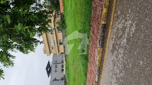 1 Kanal Plot On Prime Location Of A Block