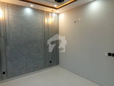 5 Marla House In Beautiful Location Of Central Park - Block A1 In Lahore
