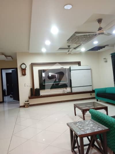 DHA 500 yards slightly used bungalow for urgent sale DHA 500 yards slightly used bungalow for urgent sale