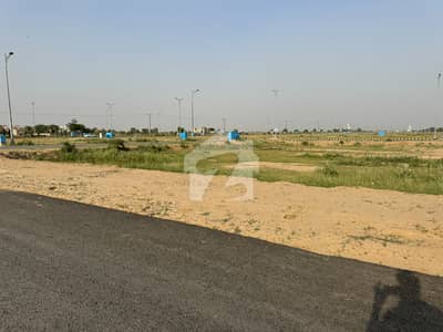 ڈی ایچ اے فیز9 پریزم - بلاک سی ڈی ایچ اے فیز9 پریزم,ڈی ایچ اے ڈیفینس,لاہور میں 1 کنال رہائشی پلاٹ 2.75 کروڑ میں برائے فروخت۔ ڈی ایچ اے فیز9 پریزم - بلاک سی ڈی ایچ اے فیز9 پریزم,ڈی ایچ اے ڈیفینس,لاہور میں 1 کنال رہائشی پلاٹ 2.75 کروڑ میں برائے فروخت۔