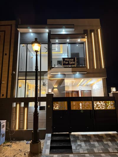 Premium Location! 5 MARLA House for sale Lake City Lahore.
