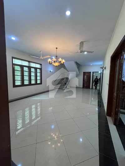 DHA Phase V 500 Yards Very Well Maintained House For Sale