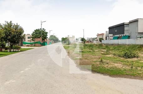 22 Marla Corner 70 Feet Road Plot Near Park Mosque and Market Only 650 Lac 22 Marla Corner 70 Feet Road Plot Near Park Mosque and Market Only 650 Lac