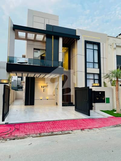Luxury 10 Marla House For Sale In Top City Luxury 10 Marla House For Sale In Top City