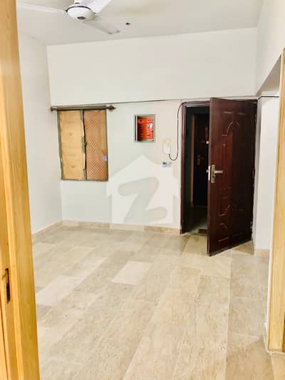 ڈی ایچ اے ڈیفینس فیز 2 ڈی ایچ اے ڈیفینس,اسلام آباد میں 1 کمرے کا 4 مرلہ فلیٹ 1.05 کروڑ میں برائے فروخت۔