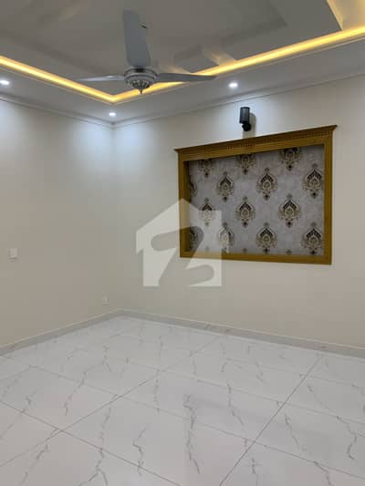 25*40 Brand New Full House Available For Rent