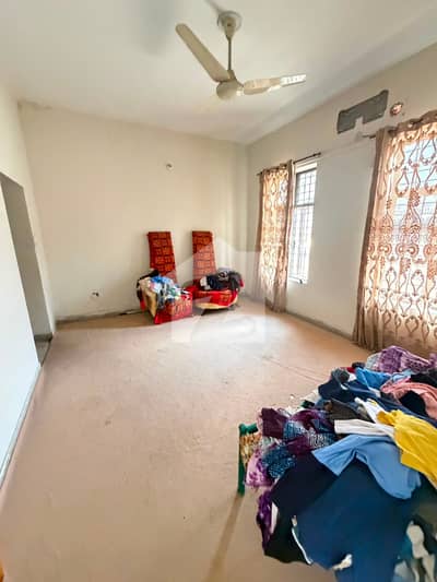 4.5 Marla Uper Portion For Rent ( Near Qurban School)