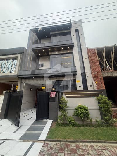 Brand New 5 Marla House for Sale in Central Park Housing Scheme | Demand PKR 2 Crore 40 Lakh Brand New 5 Marla House for Sale in Central Park Housing Scheme | Demand PKR 2 Crore 40 Lakh