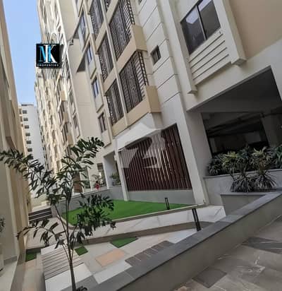 3 Bed dd Road Facing Corner Leased Semi Furnished Available for Sale