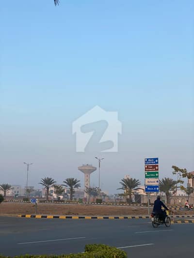 10 Marla plot available for Sale in Royal Palm city Gujranwala