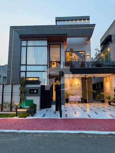 Top City 10 Marla House For Rent