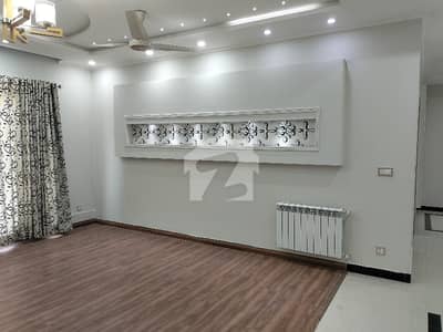 E-11/3 Size 1 Kanal Semi Furnished Beautiful Upper Portion 4 Bed Attached Bath Near To Markaz And Park E-11/3 Size 1 Kanal Semi Furnished Beautiful Upper Portion 4 Bed Attached Bath Near To Markaz And Park