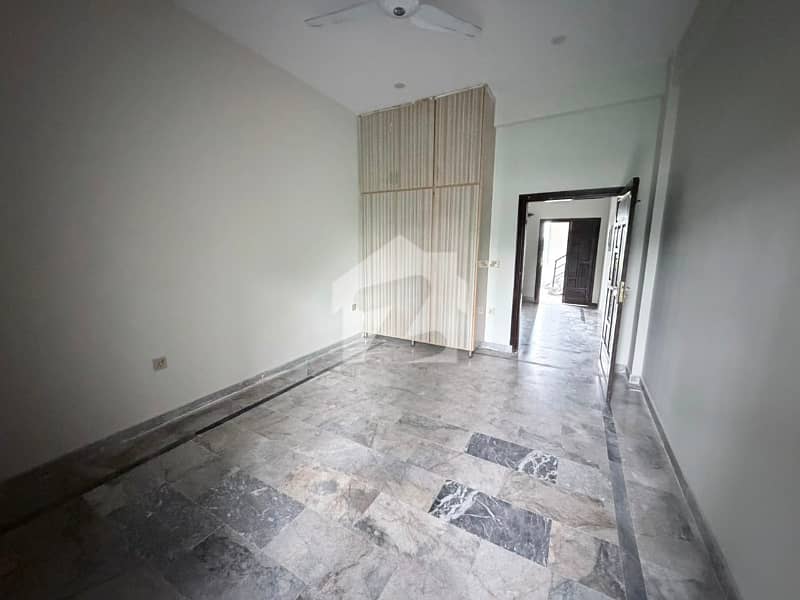 Flat Available For Rent In Bani Gala Flat Available For Rent In Bani Gala