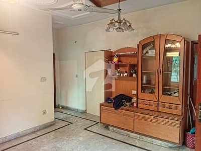 5 MARLA 2 BED LOWER PORTION FOR RENT IN JOHAR TOWN 5 MARLA 2 BED LOWER PORTION FOR RENT IN JOHAR TOWN