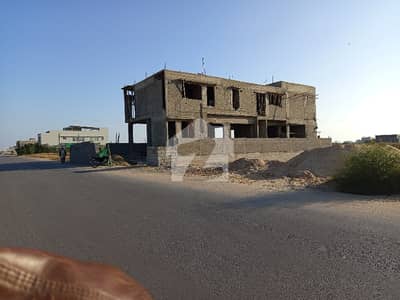 DHA PHASE 8  BEACH STREET 4  1000 SQUARE YARD  ZONE D  OFF BABAR  WEST OPEN  PRIME & CREAM LOCATION  EMMAR OPPOSITE