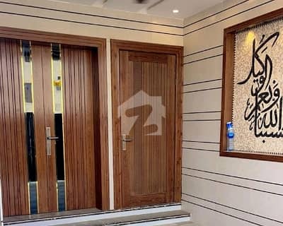 Gorgeous 5 Marla House For Sale Available In Central Park - Block A1