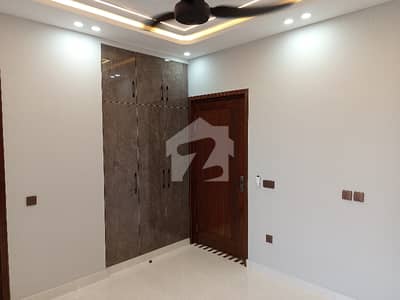 Idyllic House Available In Central Park - Block E For Sale