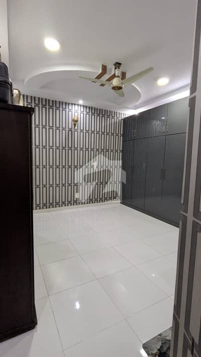 Burj-Ul -Harmain Luxury 3bed D/D Flat Available In Best Price Burj-Ul -Harmain Luxury 3bed D/D Flat Available In Best Price