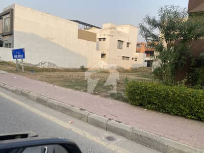 5 Marla Plot For Sale