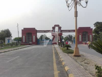 1 KANAL IDEAL LOCATION MAIN 150FT ROAD PLOT FOR SALE IN B1 BLOCK
