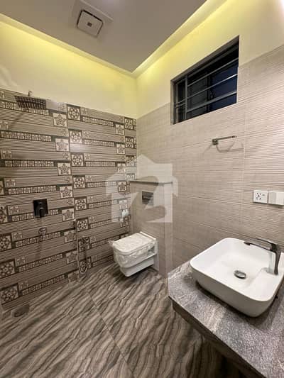 BEAUTIFUL LOCATION BRAND NEW GROUND PORTION FOR RENT