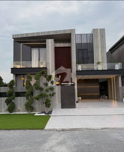 Peaceful Living Elegant 1 Kanal House For Sale