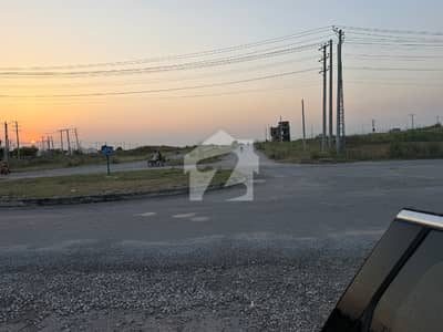 آئی ۔ 15/3 آئی ۔ 15,اسلام آباد میں 5 مرلہ رہائشی پلاٹ 85.0 لاکھ میں برائے فروخت۔