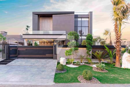 ANW REAL ESTATE PROUDLY OFFERS: 1 KANAL ELEGANT AND FULLY MAINTAINED SUPER HOT LOCATED BUNGALOW IS AVAILABLE IN THE BEST BLOCK OF DHA PHASE 6 LAHORE.