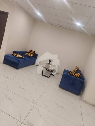 Commercial Flat In Fane Road Sized 670 Marla Is Available