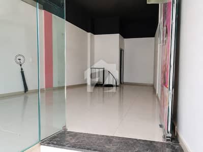 راحت کمرشل ایریا ڈی ایچ اے فیز 6,ڈی ایچ اے ڈیفینس,کراچی میں 3 مرلہ Studio دکان 75.0 ہزار میں کرایہ پر دستیاب ہے۔ راحت کمرشل ایریا ڈی ایچ اے فیز 6,ڈی ایچ اے ڈیفینس,کراچی میں 3 مرلہ Studio دکان 75.0 ہزار میں کرایہ پر دستیاب ہے۔