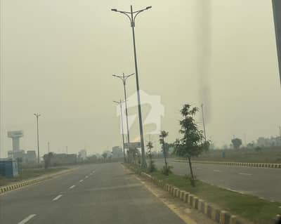 ڈی ایچ اے فیز 8 - بلاک زیڈ 2 ڈی ایچ اے فیز 8,ڈی ایچ اے ڈیفینس,لاہور میں 8 مرلہ کمرشل پلاٹ 4.45 کروڑ میں برائے فروخت۔ ڈی ایچ اے فیز 8 - بلاک زیڈ 2 ڈی ایچ اے فیز 8,ڈی ایچ اے ڈیفینس,لاہور میں 8 مرلہ کمرشل پلاٹ 4.45 کروڑ میں برائے فروخت۔