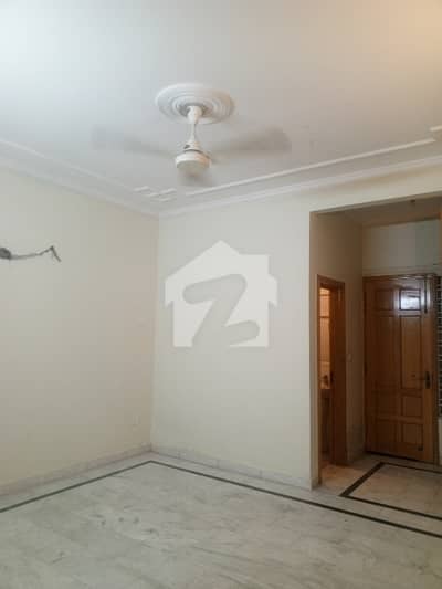 Centrally Located Upper Portion Available In G-13 For Rent