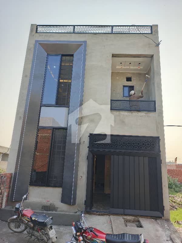 ایڈن ریزیڈینشیا ایڈن,لاہور میں 4 کمروں کا 3 مرلہ مکان 1.7 کروڑ میں برائے فروخت۔ ایڈن ریزیڈینشیا ایڈن,لاہور میں 4 کمروں کا 3 مرلہ مکان 1.7 کروڑ میں برائے فروخت۔