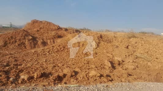 one kanal plot for sale in c16/4 corner option