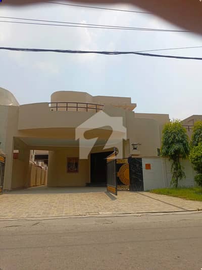 1 Kanal Fully Renovated House **For Sale | Askari 10 Sector B**| Askari 10 Lahore Cantt | @nusratestate